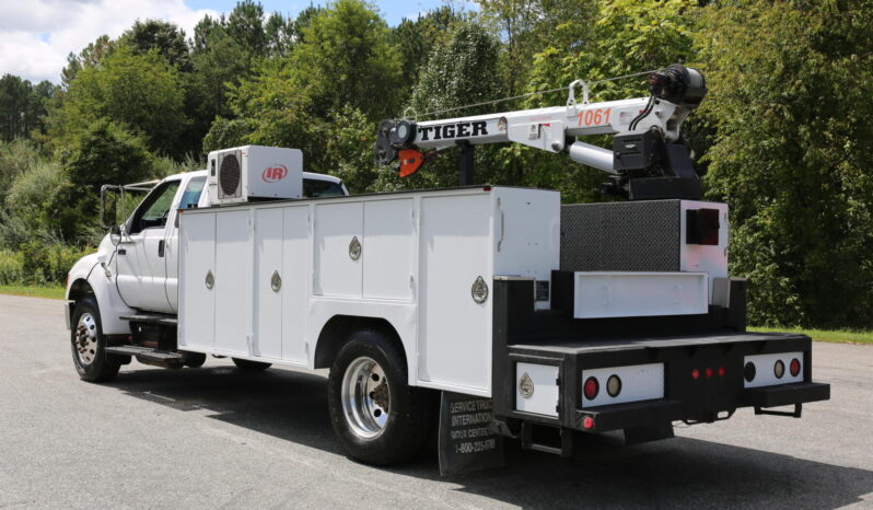 2007 Ford F750 Extended Cab Mechanics Truck, 14′ STI Service Body, 11k Tiger Crane, Compressor, Drawers, Under CDL, 240k Miles full