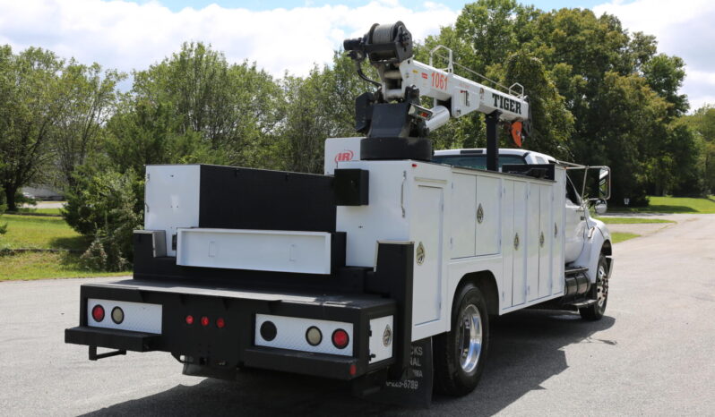 2007 Ford F750 Extended Cab Mechanics Truck, 14′ STI Service Body, 11k Tiger Crane, Compressor, Drawers, Under CDL, 240k Miles full