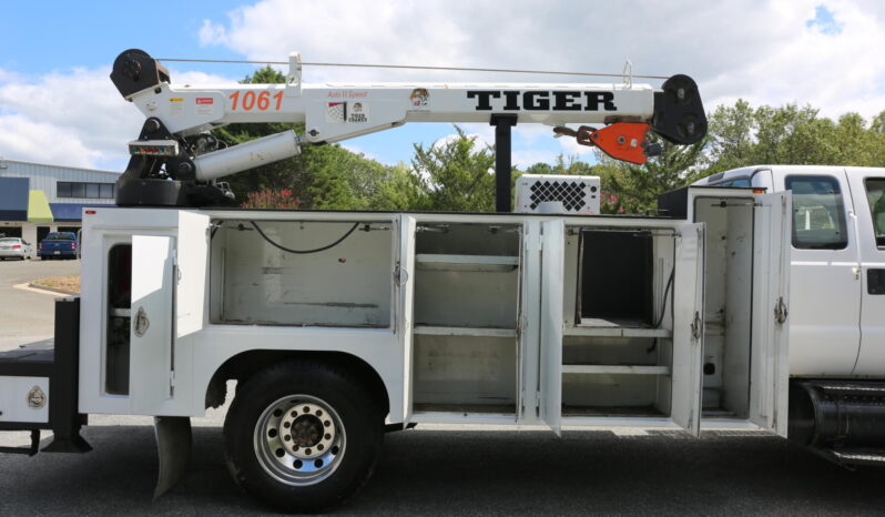 2007 Ford F750 Extended Cab Mechanics Truck, 14′ STI Service Body, 11k Tiger Crane, Compressor, Drawers, Under CDL, 240k Miles full