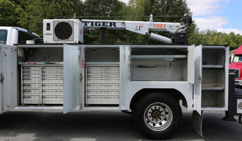 2007 Ford F750 Extended Cab Mechanics Truck, 14′ STI Service Body, 11k Tiger Crane, Compressor, Drawers, Under CDL, 240k Miles full