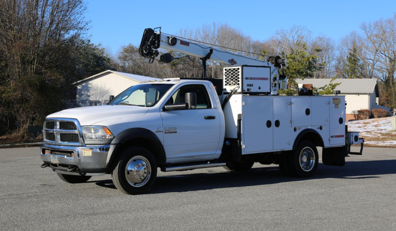 2015 Ram 5500, Cummins Diesel Service Truck, IMT 7500-30 Crane, Compressor, Drawers, Waste Oil Tank, 188k Miles full