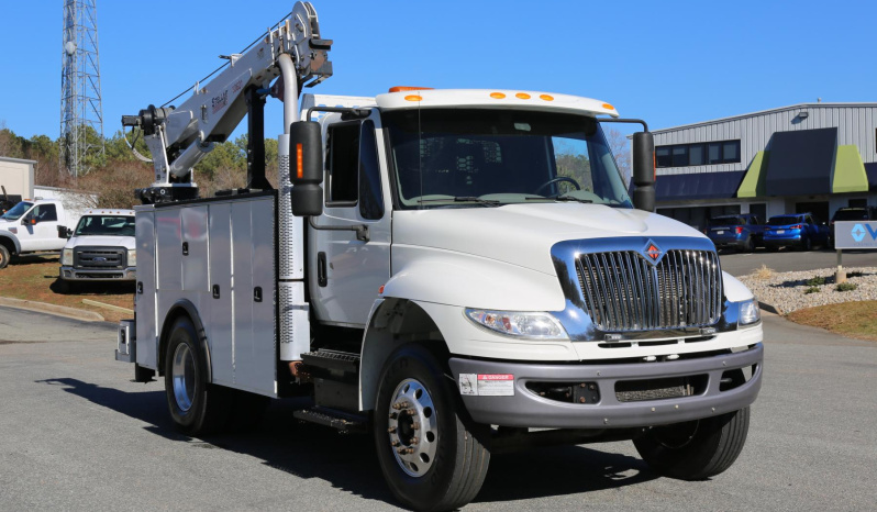 2018 International 4400, Cummins Diesel, Air Ride Rear, 12621 Crane, 222k Miles, Under CDL, Allison Auto, Mechanics Truck full